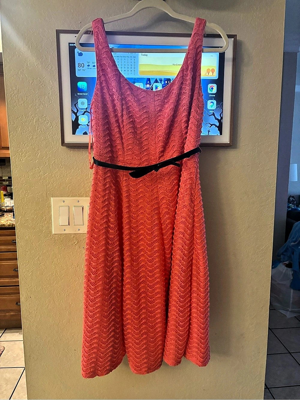 Luxe by Carmen Marc Valvo Lace Midi Dress Size 14W in Coral